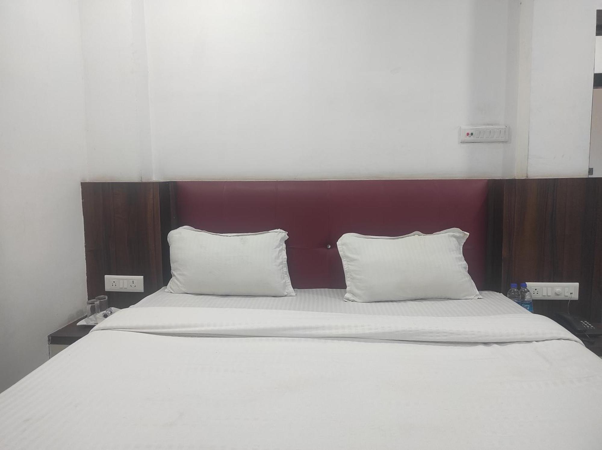 Hotel Sg Hub Tower Margherita Экстерьер фото