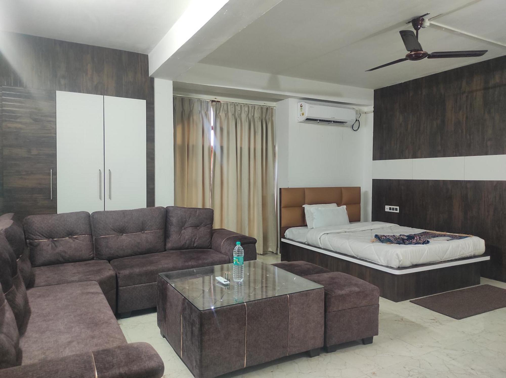 Hotel Sg Hub Tower Margherita Экстерьер фото