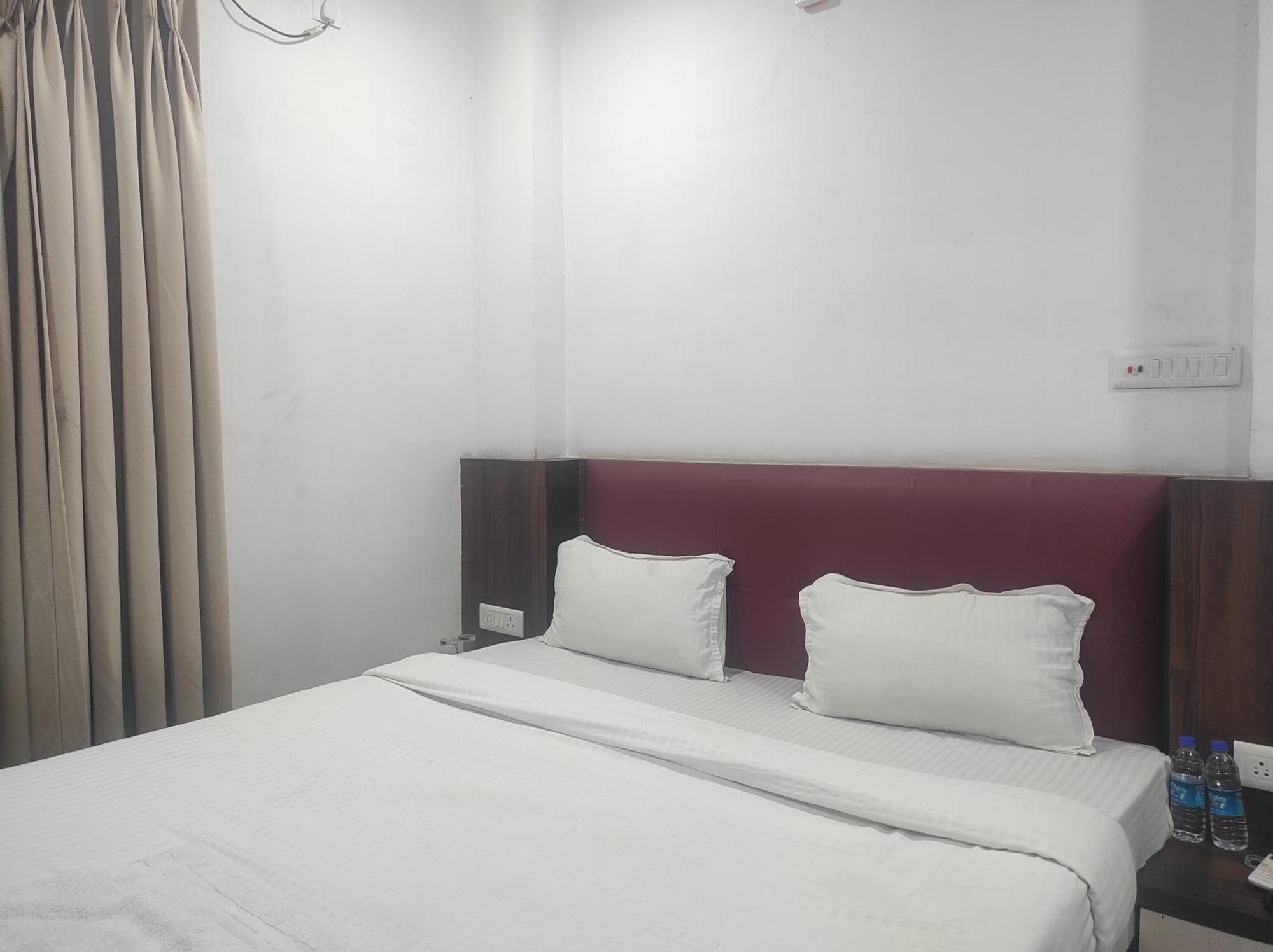 Hotel Sg Hub Tower Margherita Экстерьер фото